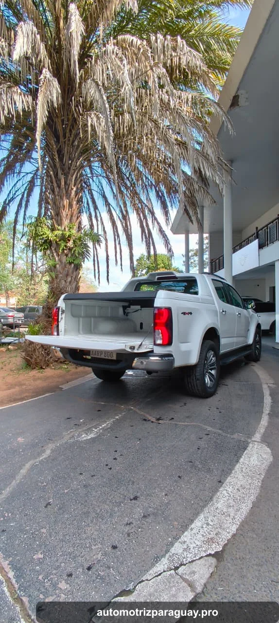 Caja de carga abierta de la Chevrolet S10 High Country 2025