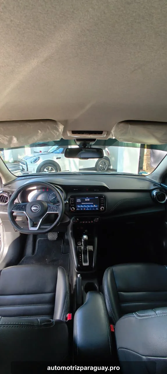 Tablero y cabina del Nissan Kicks Exclusive 2023